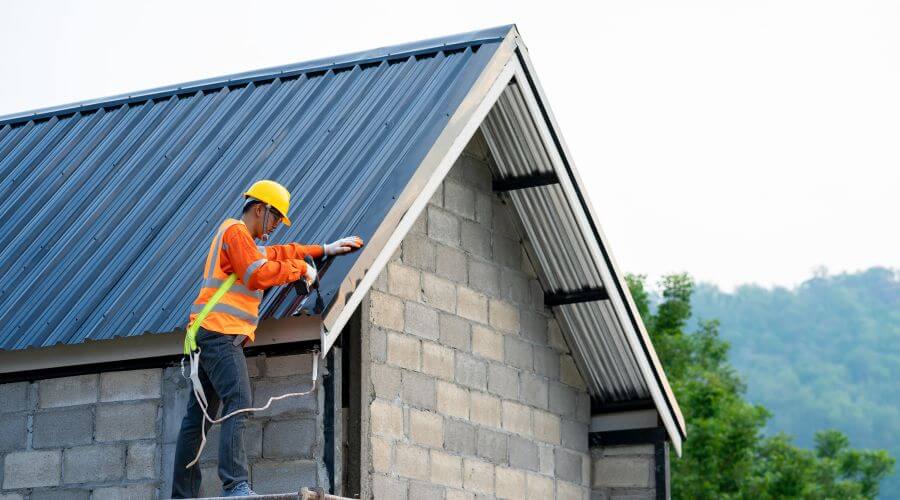 Professional gutter cleaning in Cottage Grove, MN